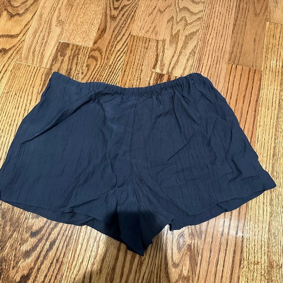Brand new zara shorts - Picture 5 of 6